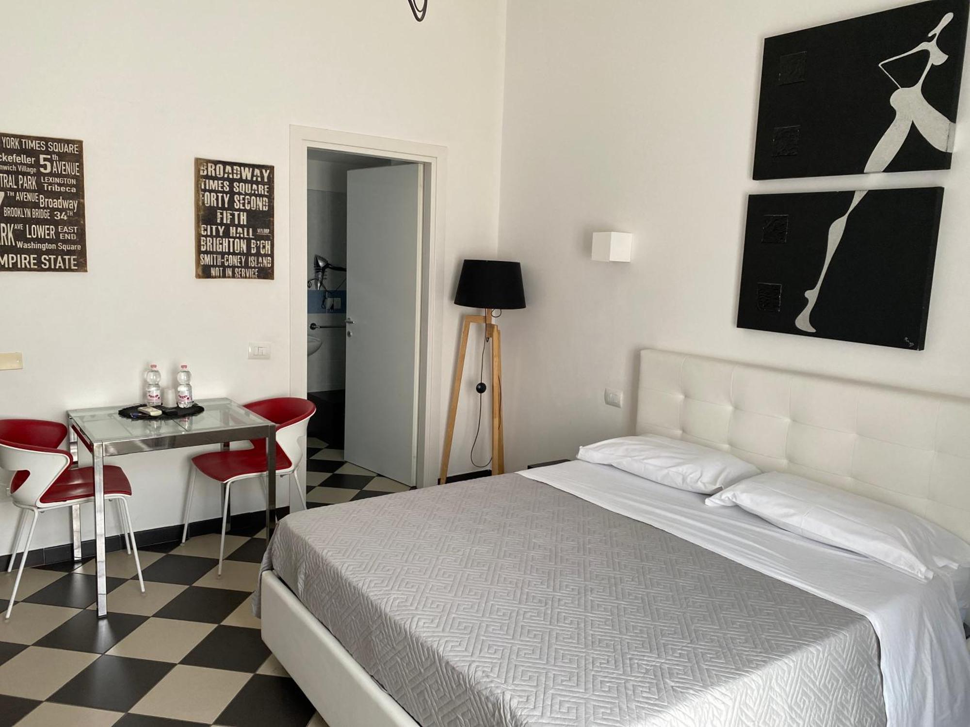 Mani Rooms Cagliari Exterior photo