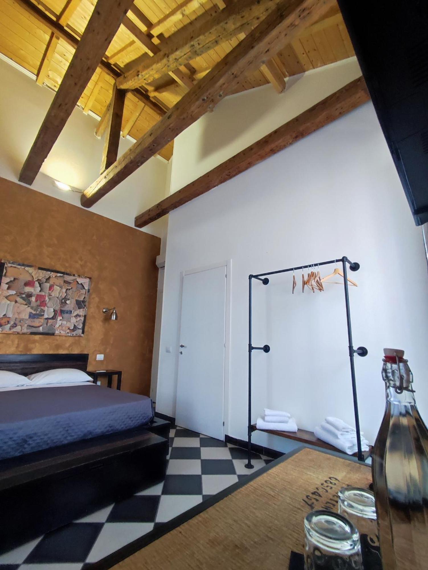 Mani Rooms Cagliari Exterior photo