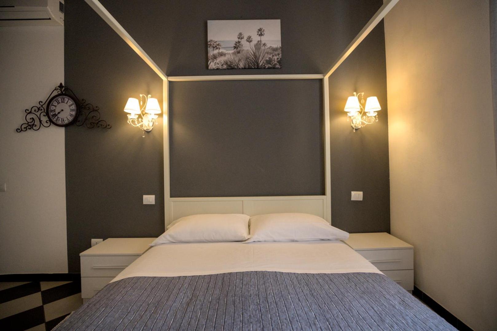 Mani Rooms Cagliari Exterior photo